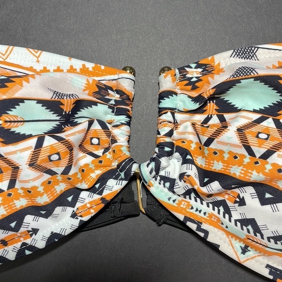 RAMPAGE orange and black design bikini top in women’s size M - Picture 6 of 7
